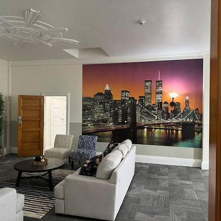 4 Large Bedroom Apartment In The City Hastings Bagian luar foto